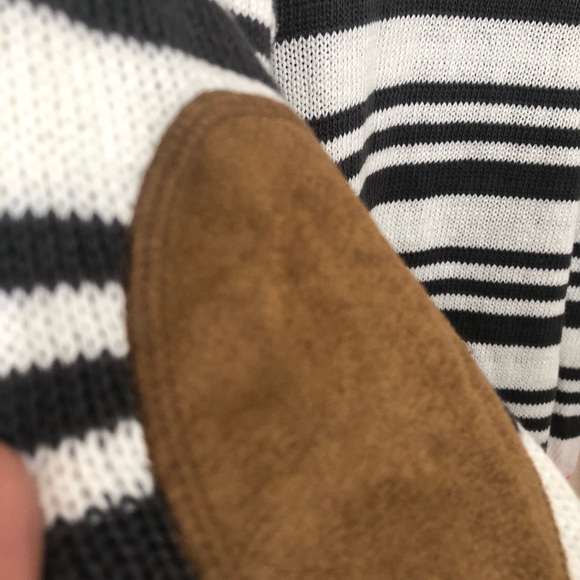 Miss Daisy Womens Medium V-Neck Sweater Elbow Patch Knit Striped NWT - Picture 8 of 14